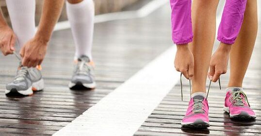Nouer ses lacets pour perdre du poids avant de courir